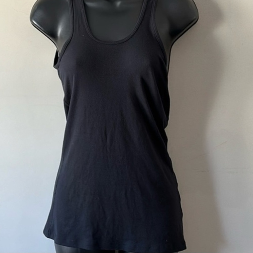 Lululemon black ribbed Tank top for Everyday Wear size 8